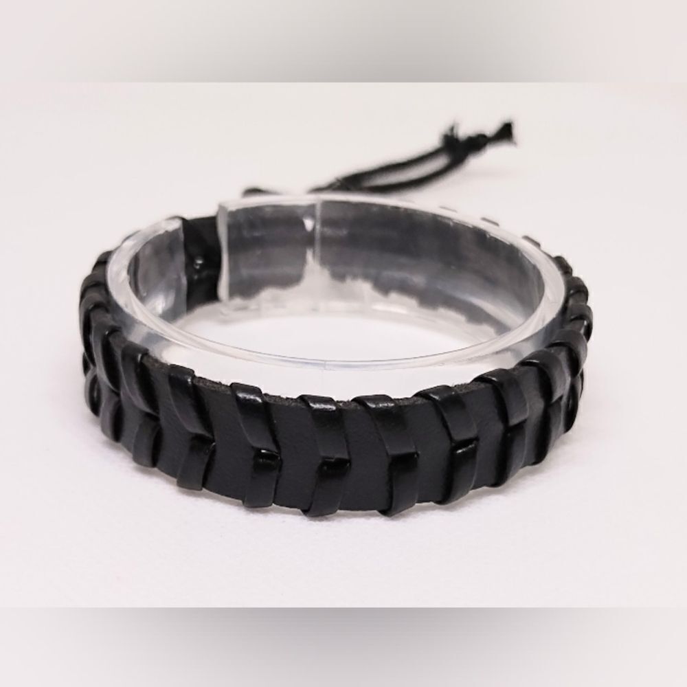 Men's bracelet leather braided black new e15‎
